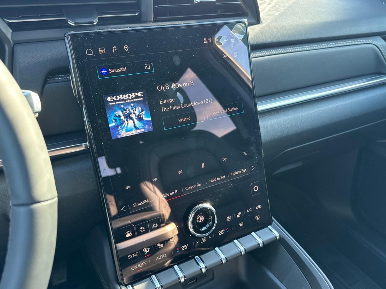 2026 GMC Terrain fwd elevation Photo