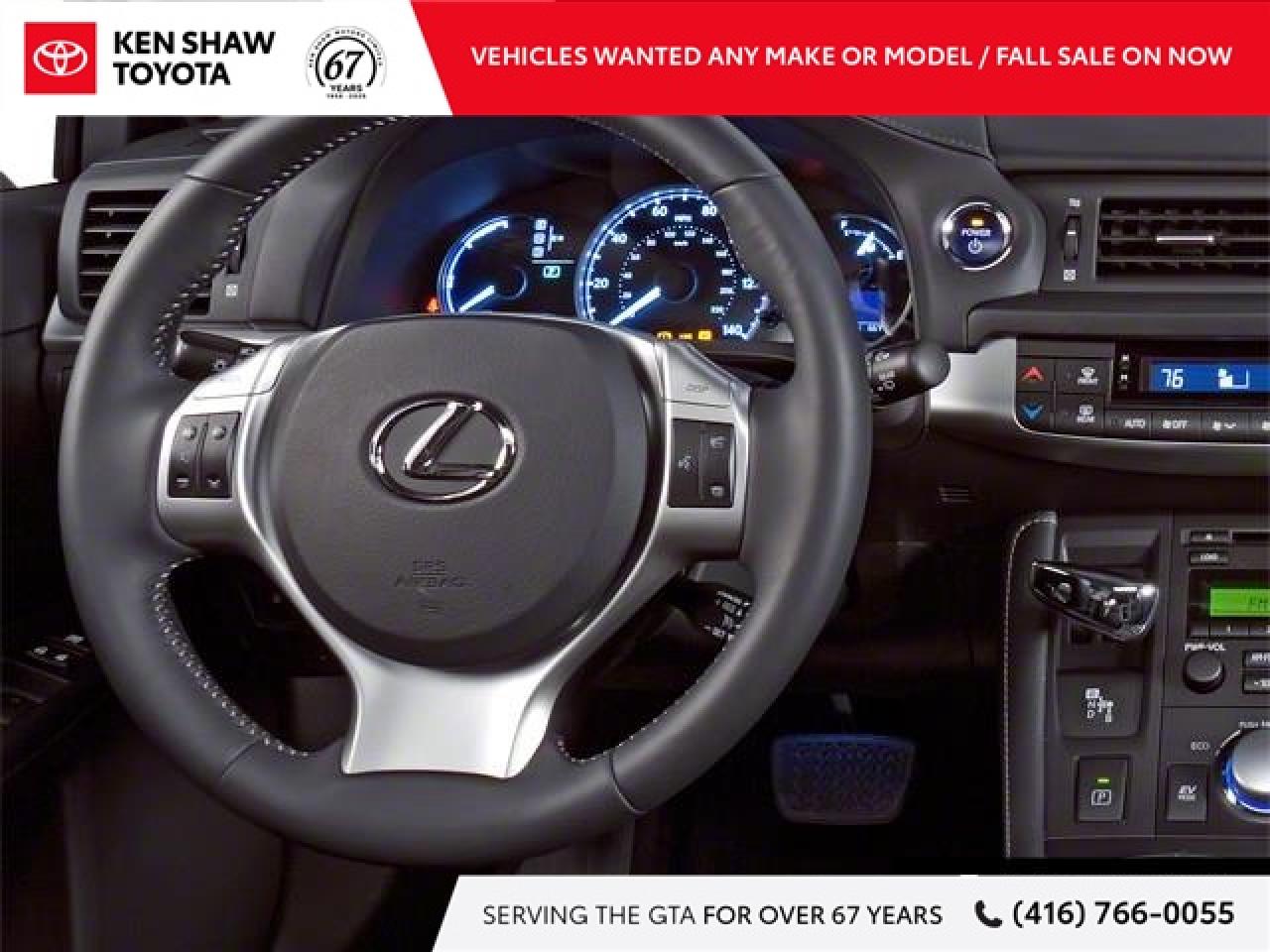 2011 Lexus CT 200h Base 4dr Front-wheel Drive Hatchback Photo3