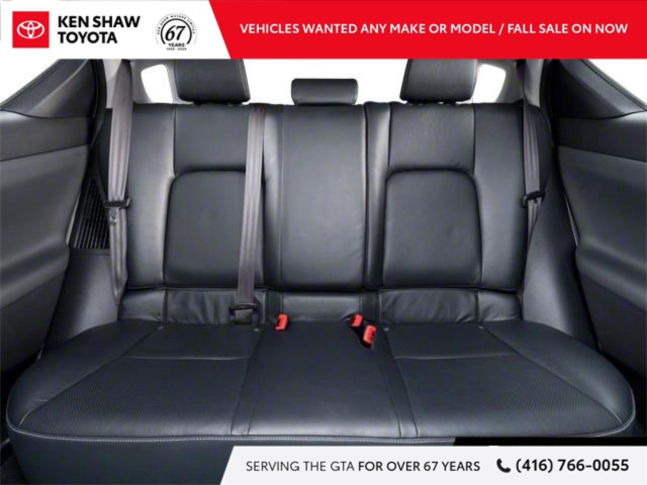 2011 Lexus CT 200h Base 4dr Front-wheel Drive Hatchback Photo