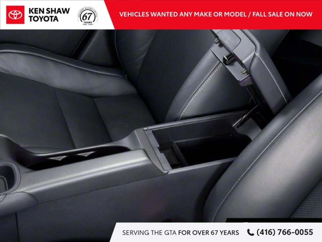 2011 Lexus CT 200h Base 4dr Front-wheel Drive Hatchback Photo