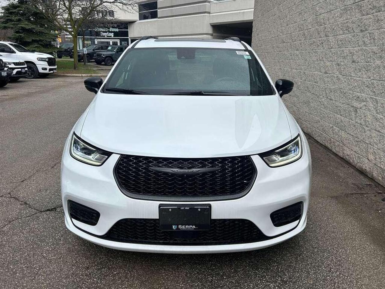 2026 Chrysler Pacifica Select Front-Wheel Drive Passenger Van Photo