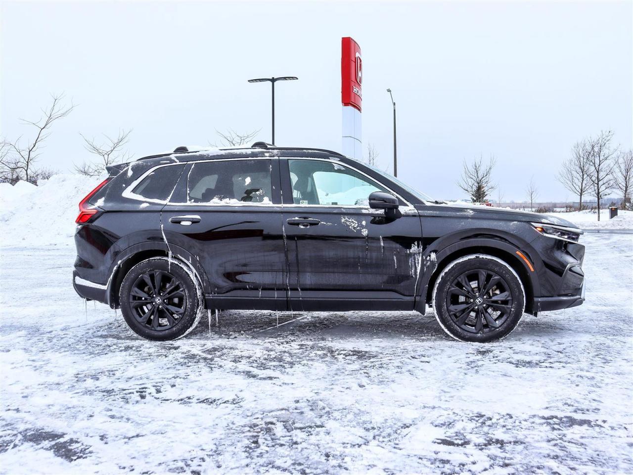 2023 Honda CR-V Hybrid Touring 4dr All-Wheel Drive Photo