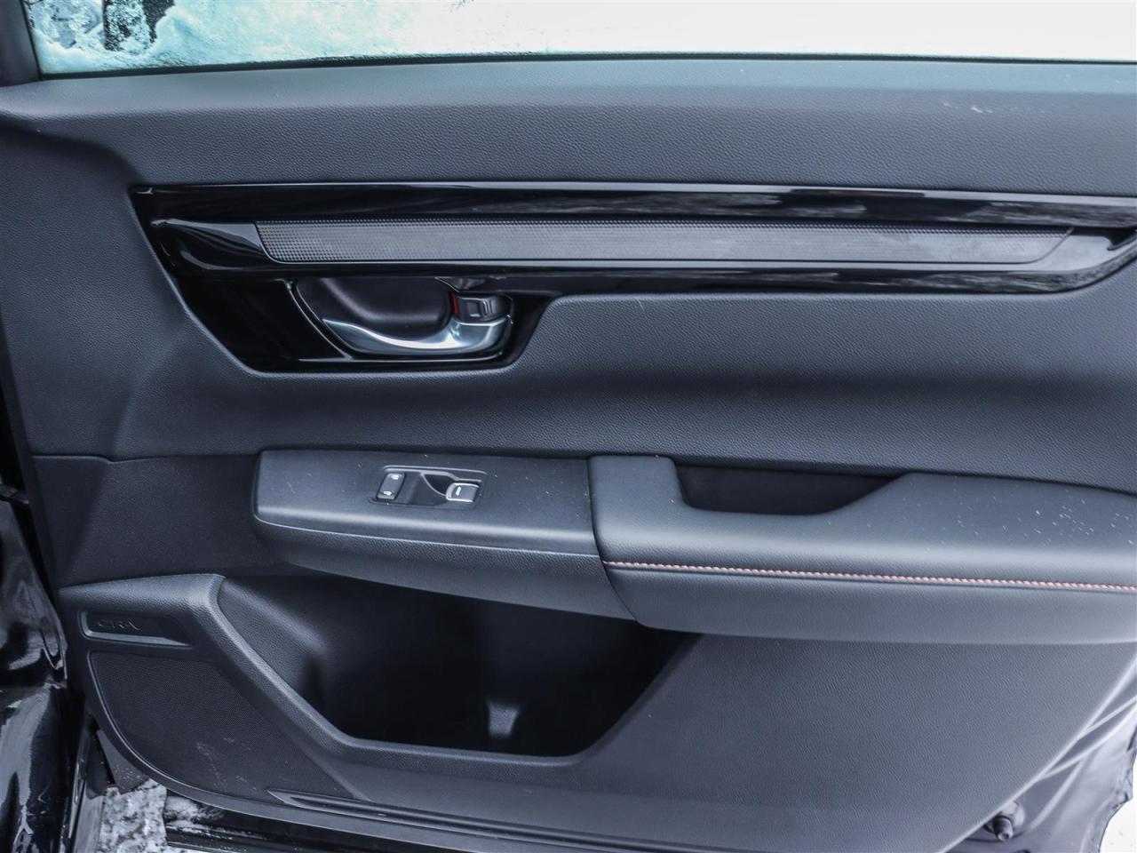 2023 Honda CR-V Hybrid Touring 4dr All-Wheel Drive Photo