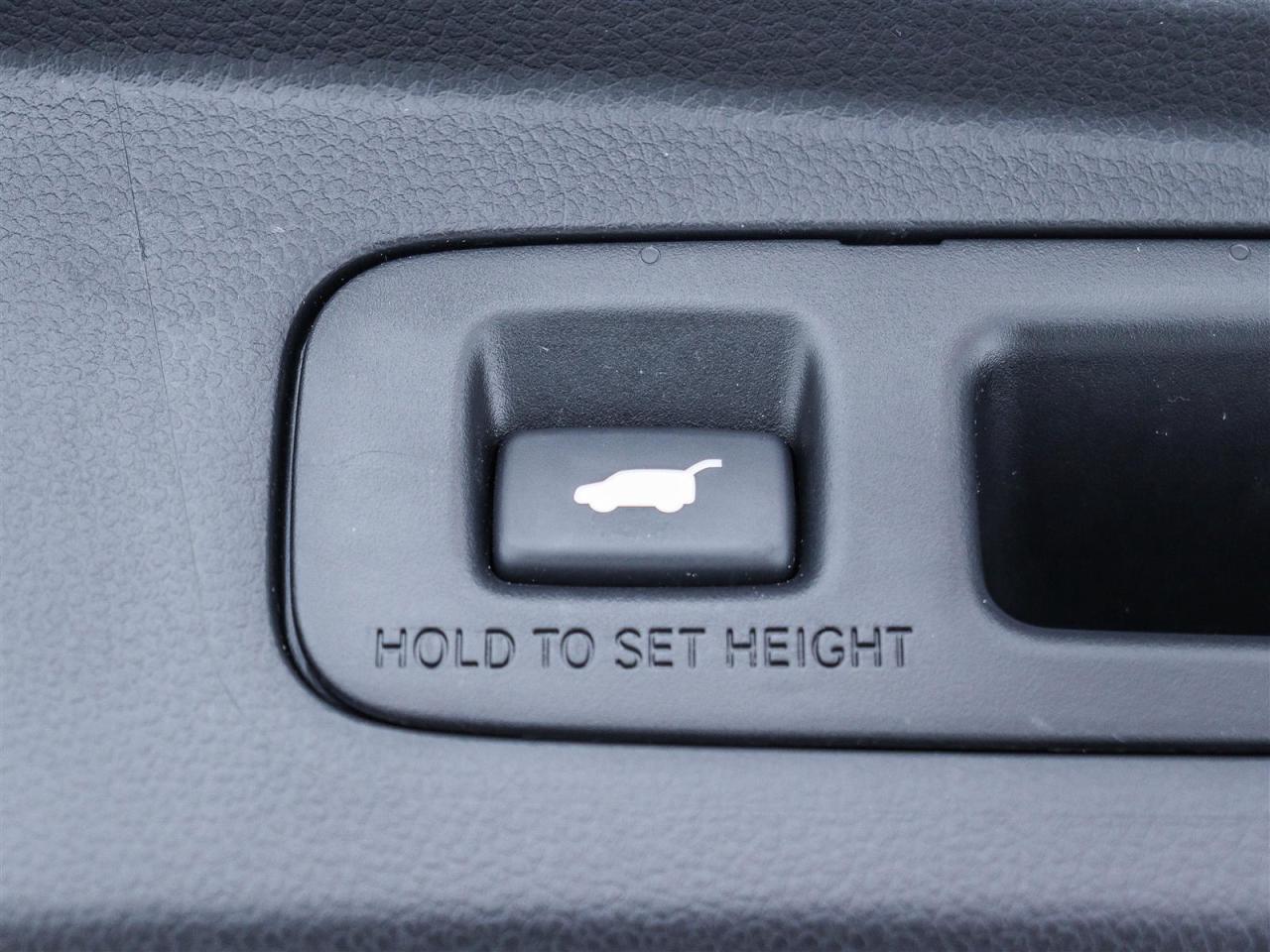 2023 Honda CR-V Hybrid Touring 4dr All-Wheel Drive Photo