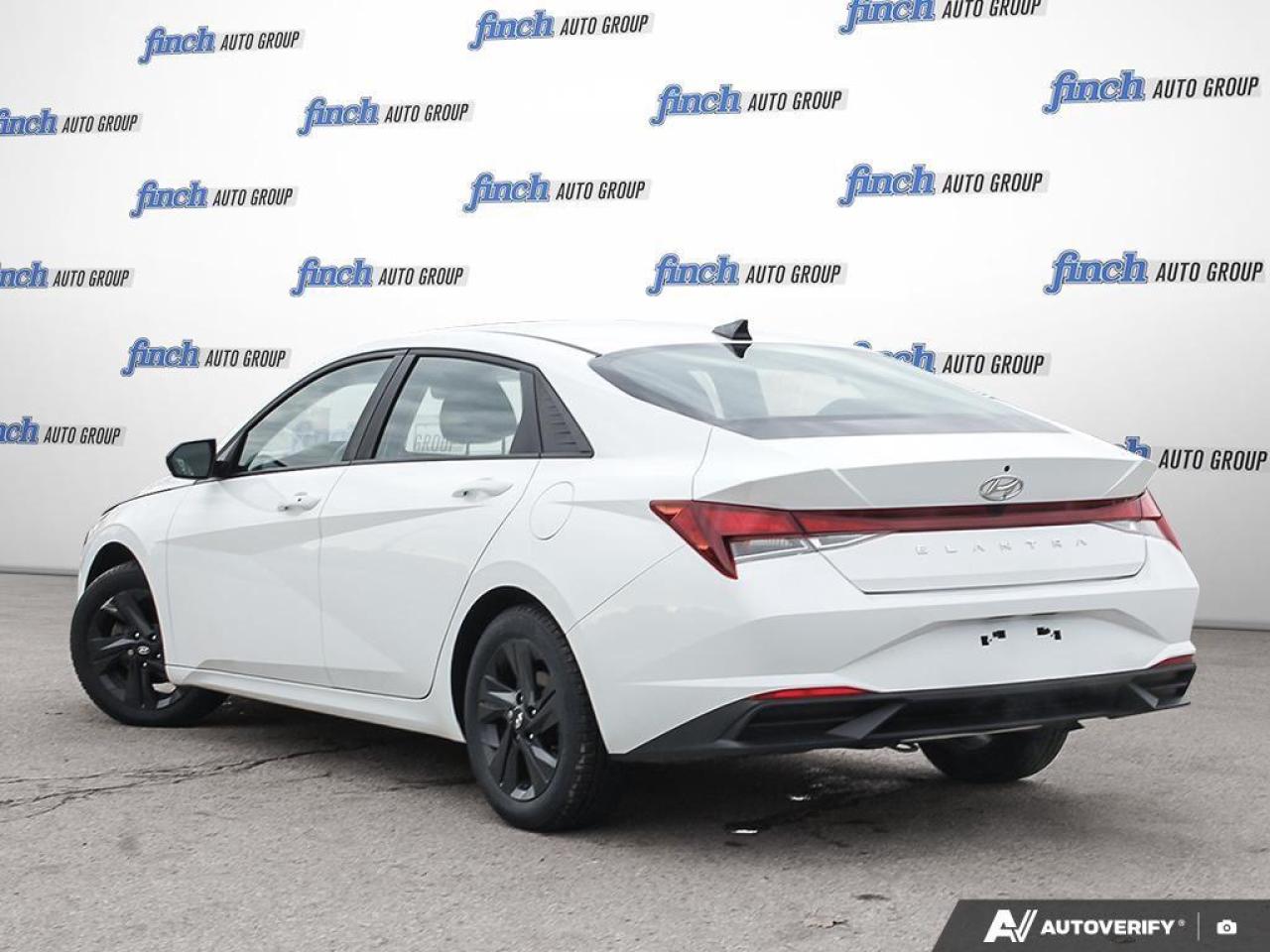 2022 Hyundai Elantra Preferred w/Sun & Tech Pkg 4dr Sedan Photo3