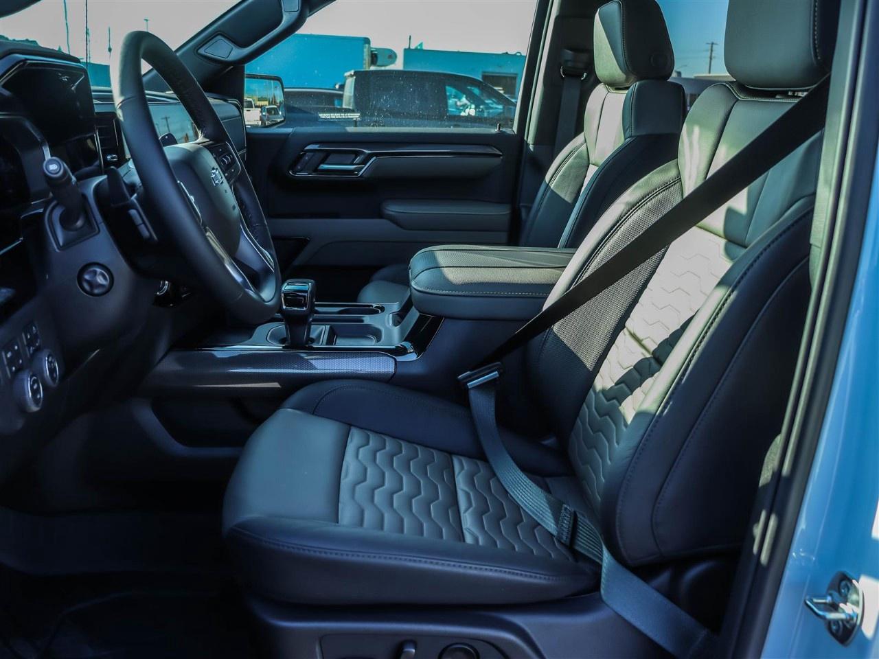 2026 Chevrolet Silverado 1500 Crew Cab Short Box 4-Wheel Drive ZR2 Photo