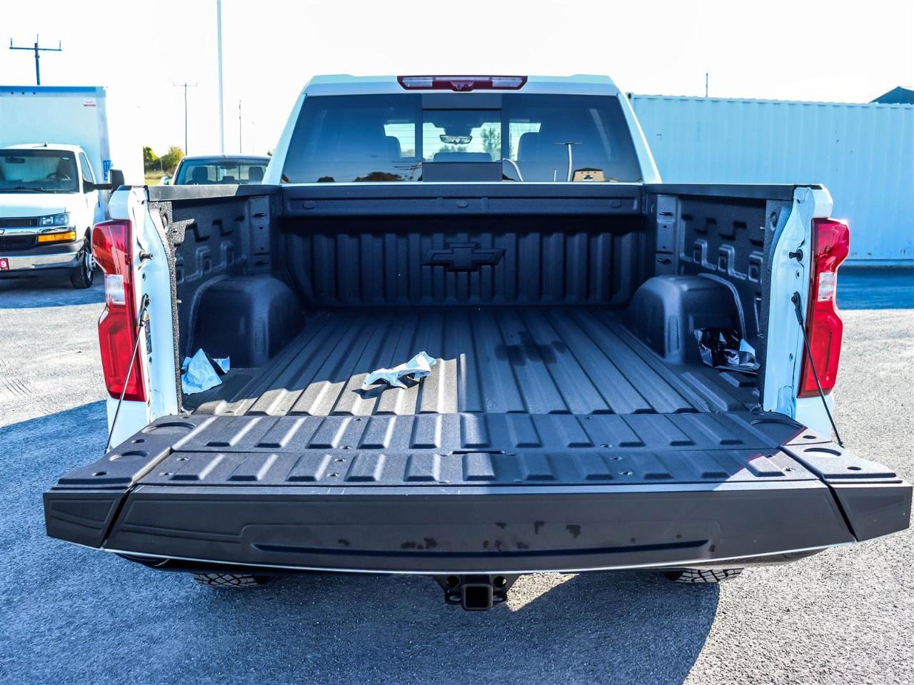 2026 Chevrolet Silverado 1500 Crew Cab Short Box 4-Wheel Drive ZR2 Photo