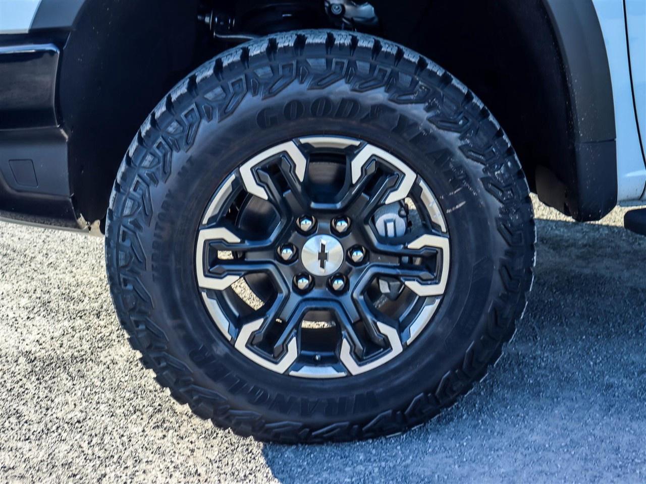 2026 Chevrolet Silverado 1500 Crew Cab Short Box 4-Wheel Drive ZR2 Photo