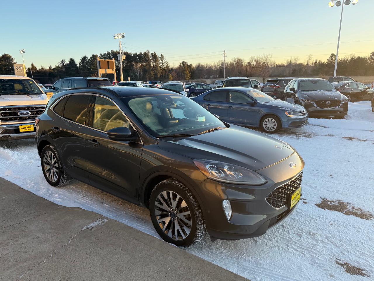 2020 Ford Escape Titanium Hybrid 4dr All-Wheel Drive Photo