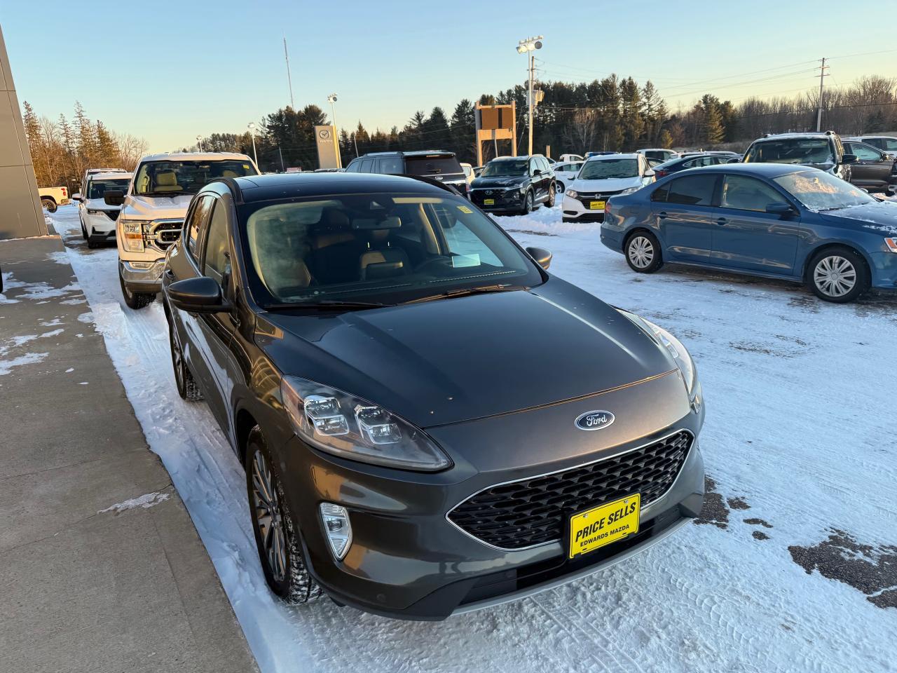 2020 Ford Escape Titanium Hybrid 4dr All-Wheel Drive Photo