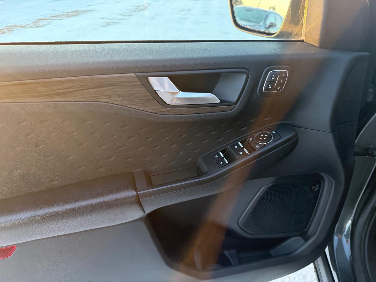 2020 Ford Escape Titanium Hybrid 4dr All-Wheel Drive Photo