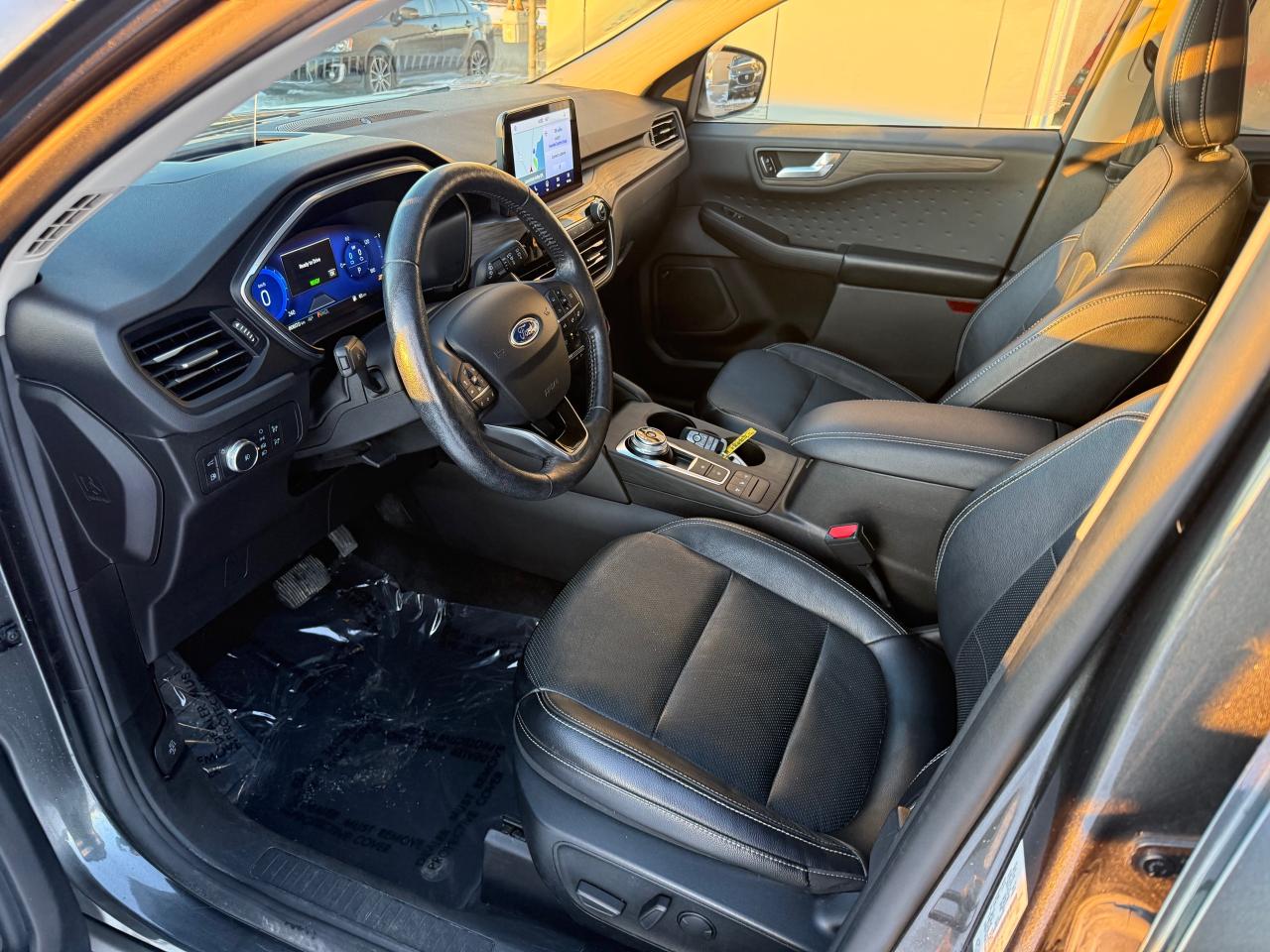 2020 Ford Escape Titanium Hybrid 4dr All-Wheel Drive Photo