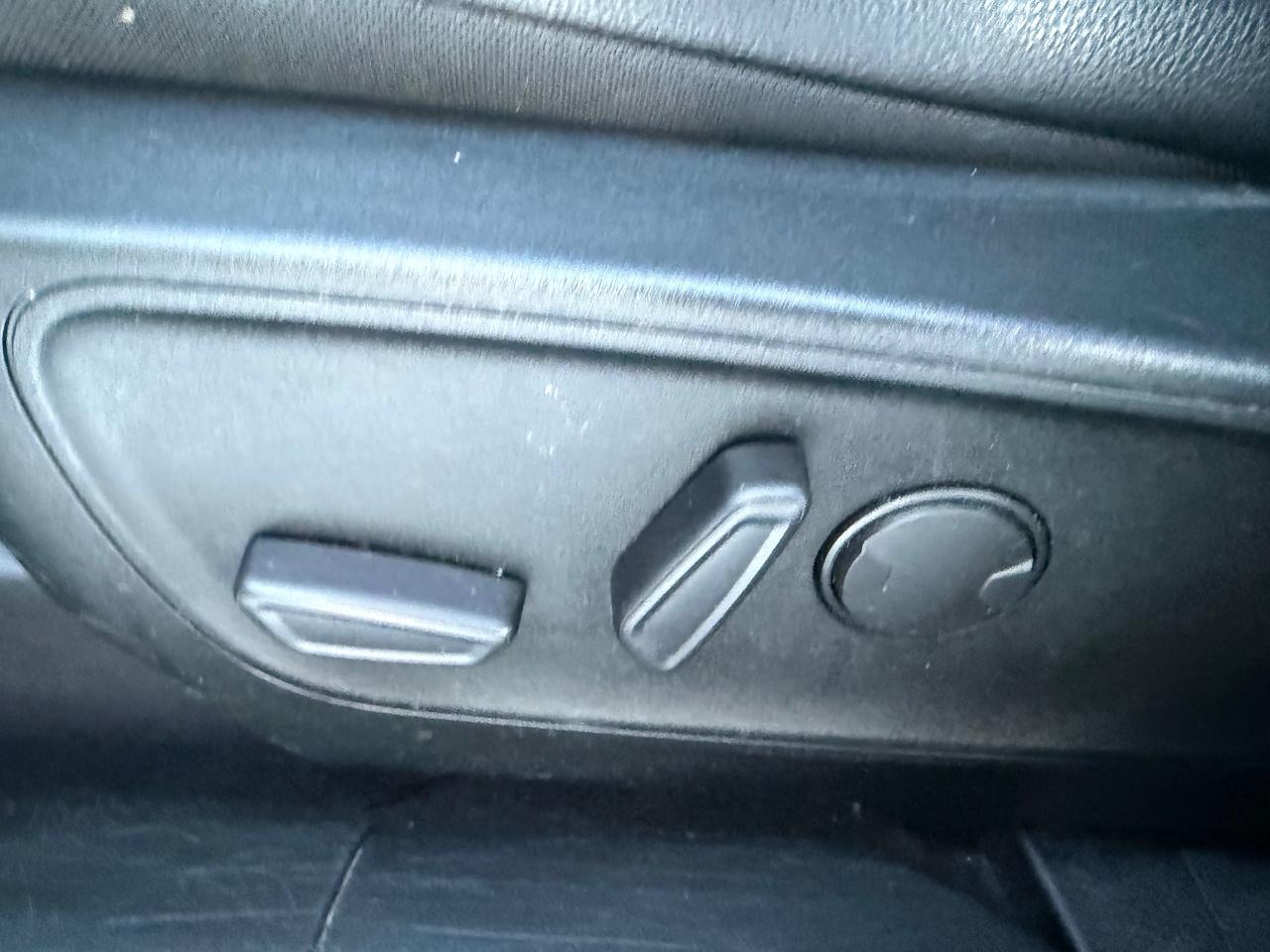 2020 Ford Escape Titanium Hybrid 4dr All-Wheel Drive Photo