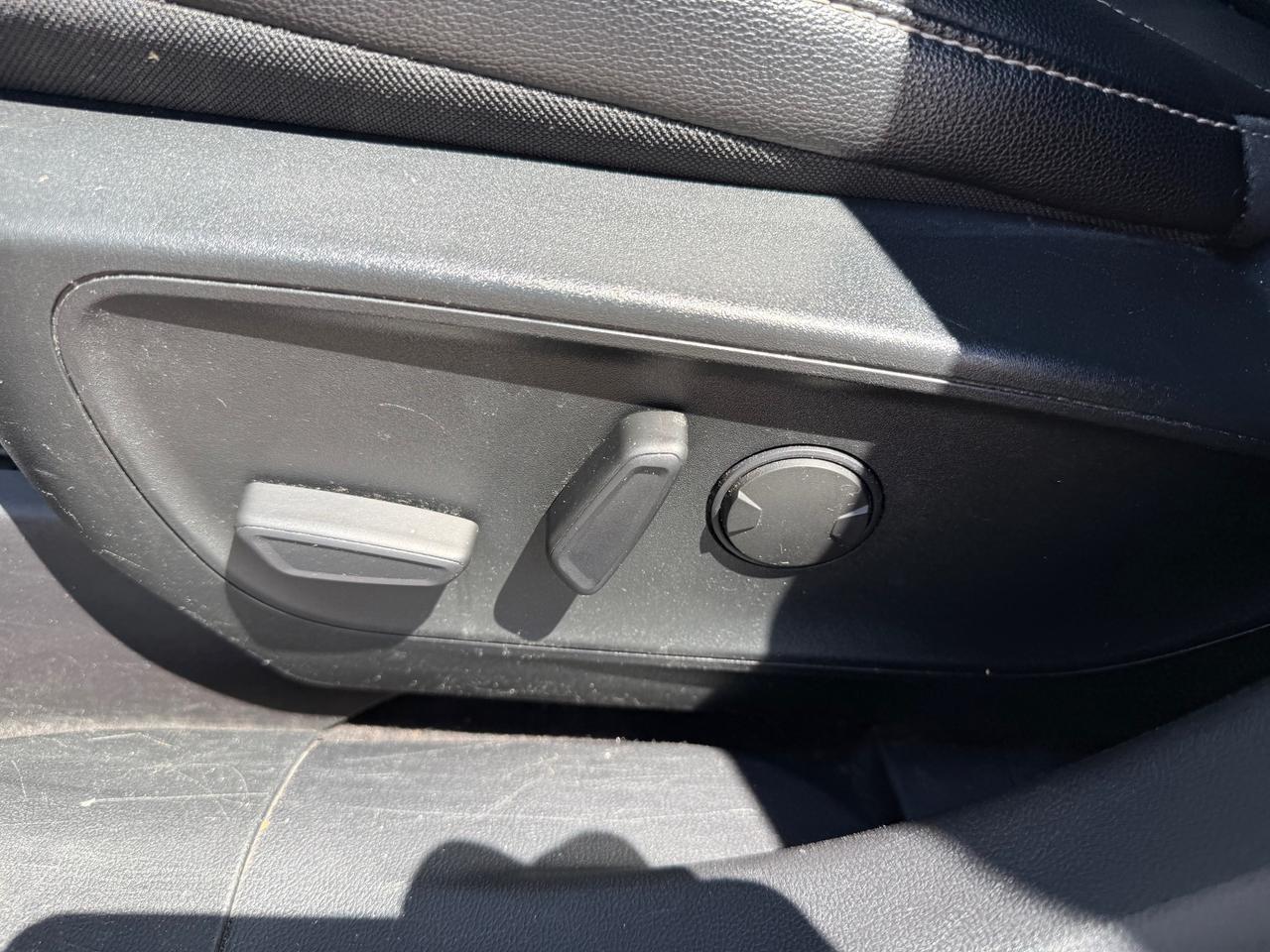 2020 Ford Escape Titanium Hybrid 4dr All-Wheel Drive Photo