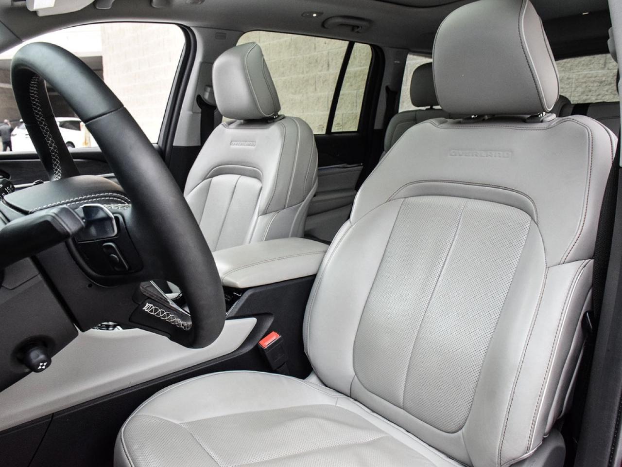 2023 Jeep Grand Cherokee 4xe Overland 4dr 4x4 Photo