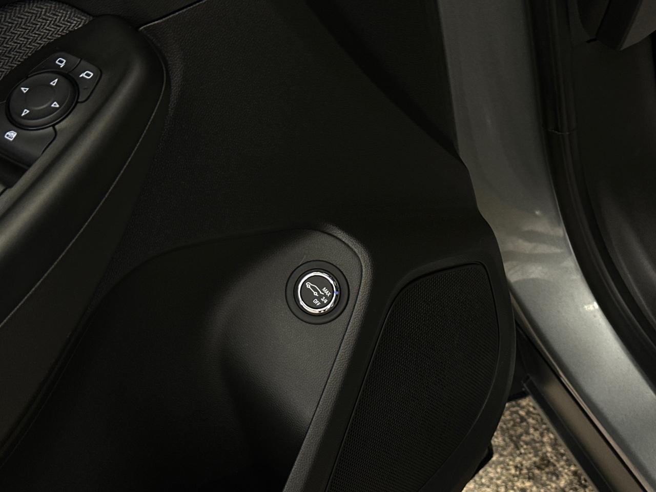 2024 Chevrolet TrailBlazer LT 4dr All-Wheel Drive Photo