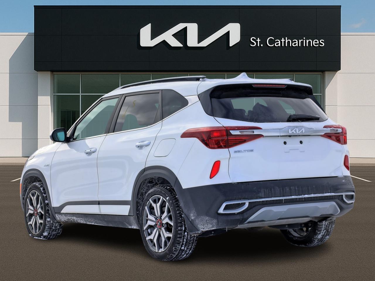 2023 Kia Seltos SX AWD   HUD   Burgundy Leather   Cooled Seat Photo