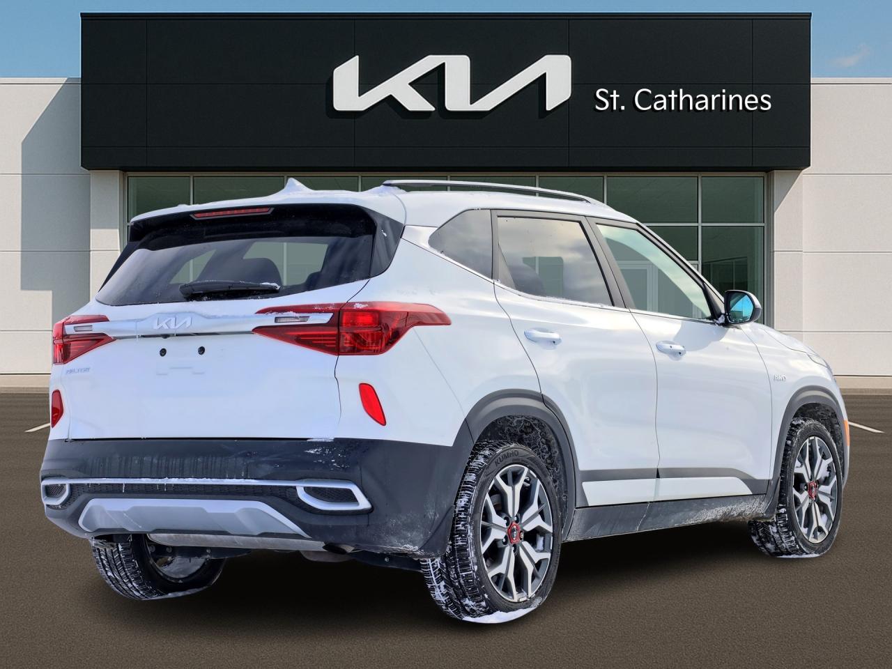 2023 Kia Seltos SX AWD   HUD   Burgundy Leather   Cooled Seat Photo