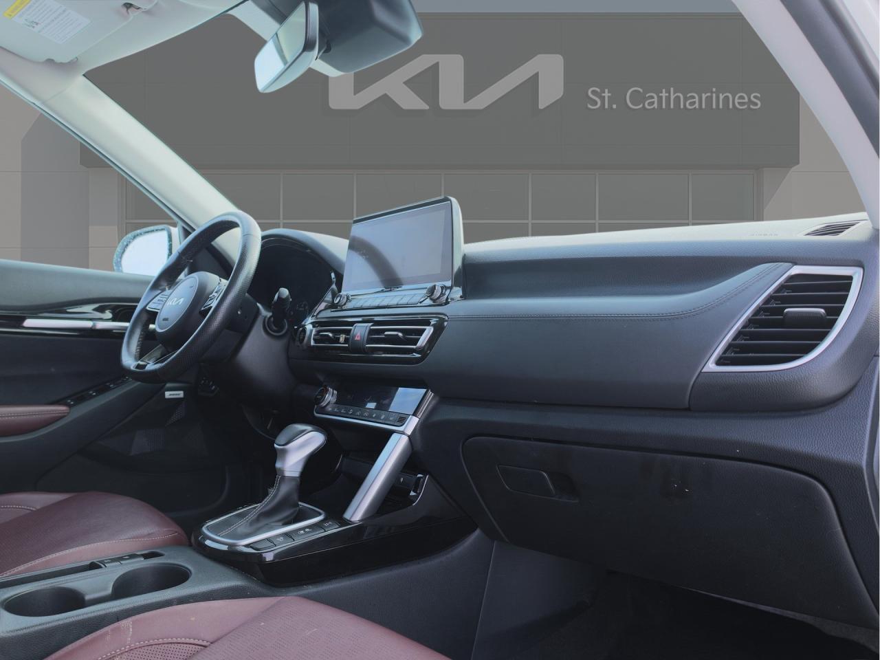 2023 Kia Seltos SX AWD   HUD   Burgundy Leather   Cooled Seat Photo