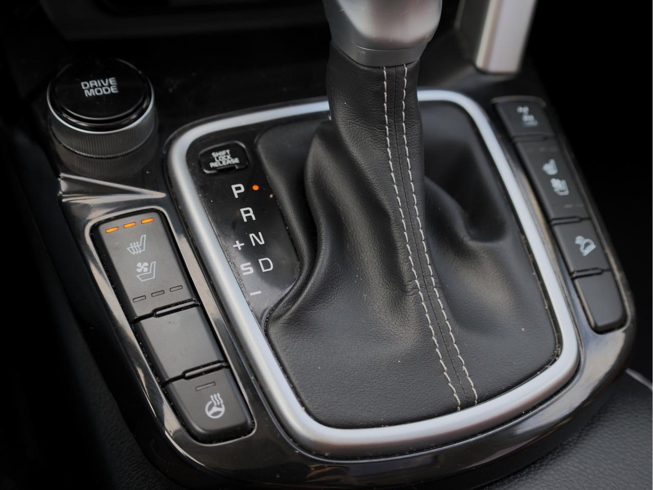 2023 Kia Seltos SX AWD   HUD   Burgundy Leather   Cooled Seat Photo