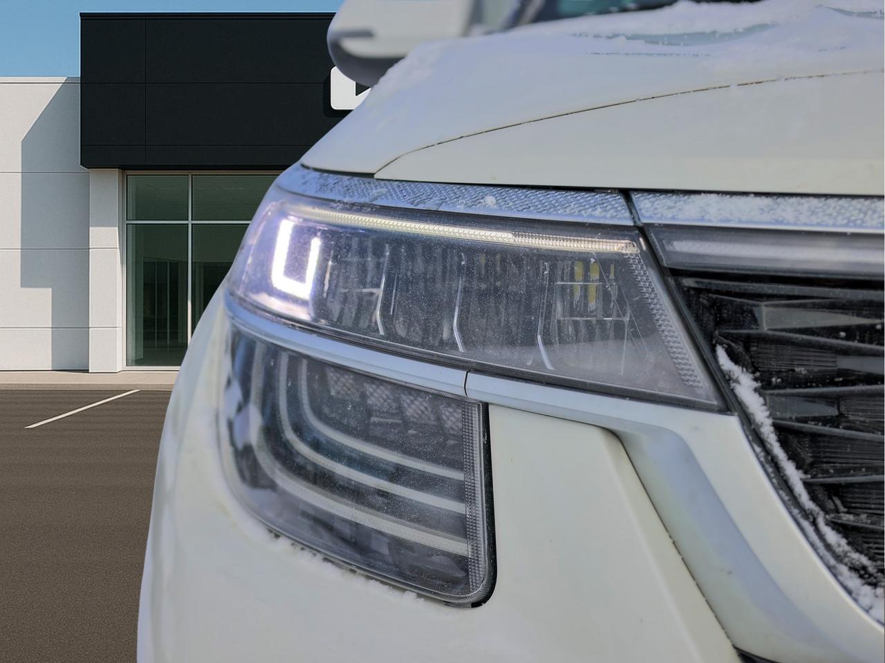 2023 Kia Seltos SX AWD   HUD   Burgundy Leather   Cooled Seat Photo