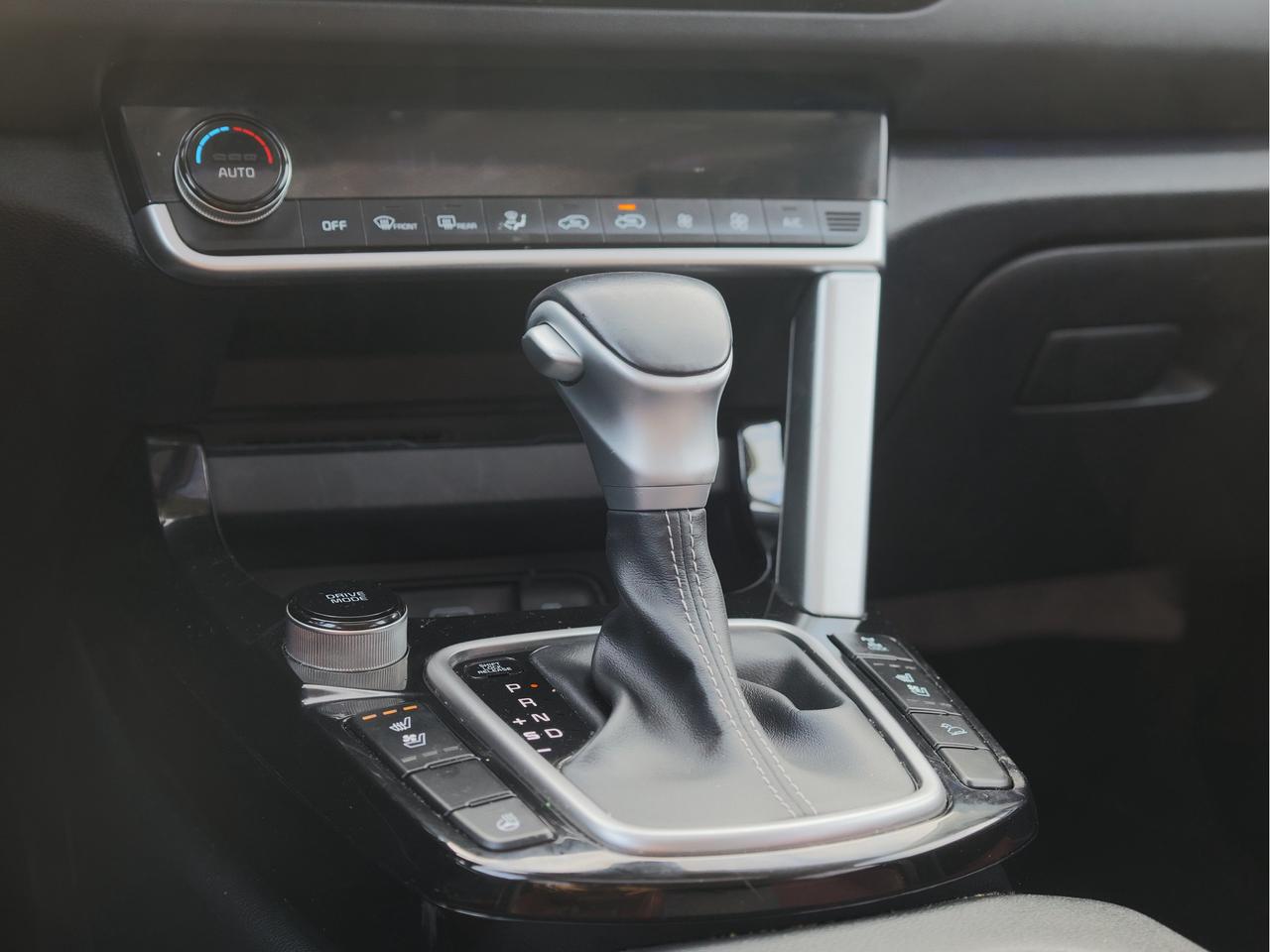 2023 Kia Seltos SX AWD   HUD   Burgundy Leather   Cooled Seat Photo