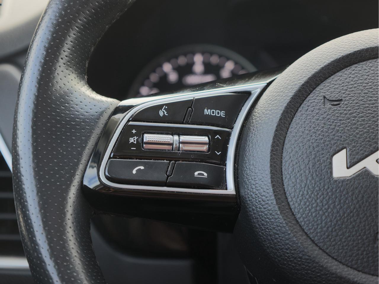 2023 Kia Seltos SX AWD   HUD   Burgundy Leather   Cooled Seat Photo