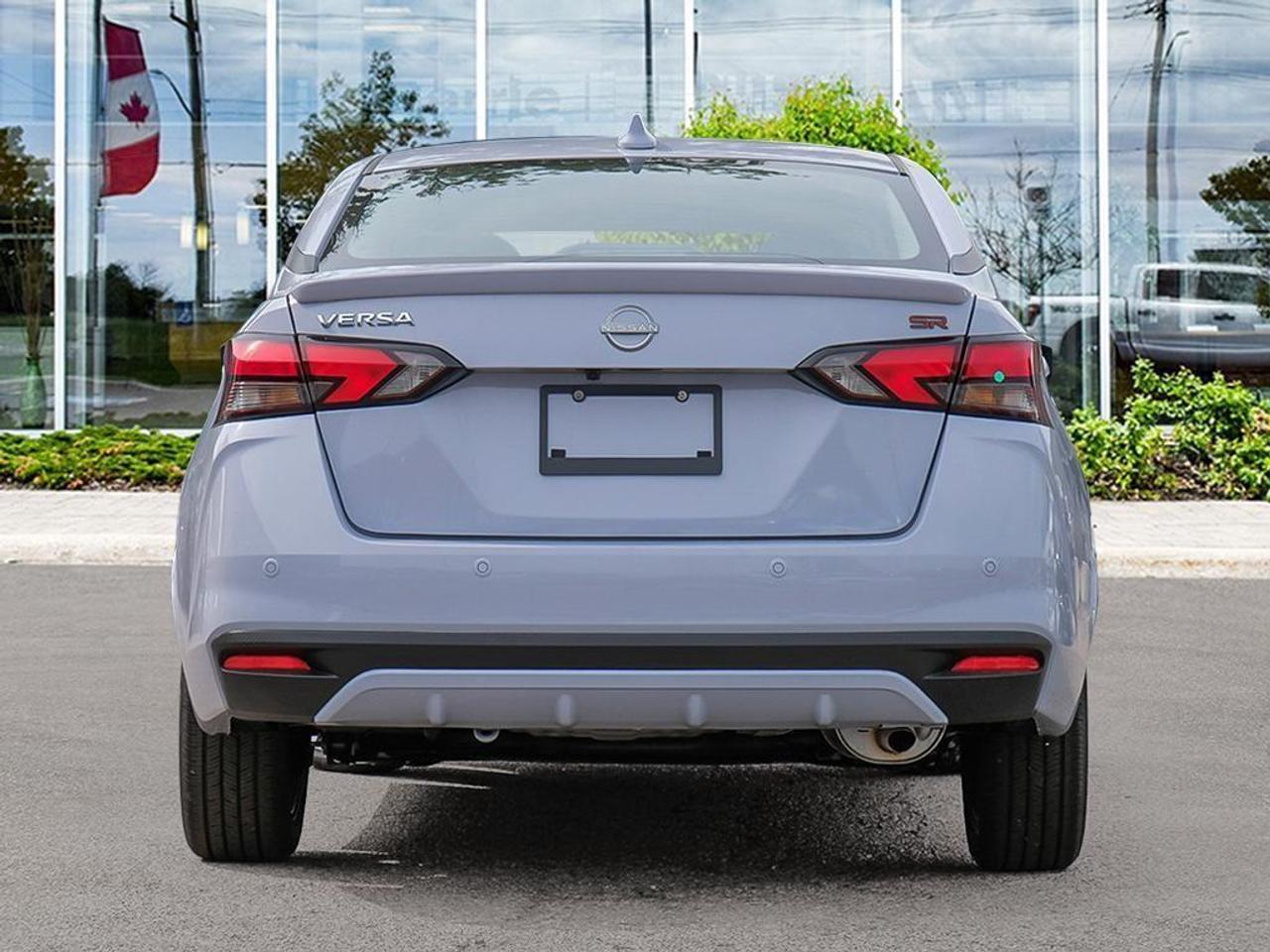 2025 Nissan Versa SR 4DR SEDAN Photo4