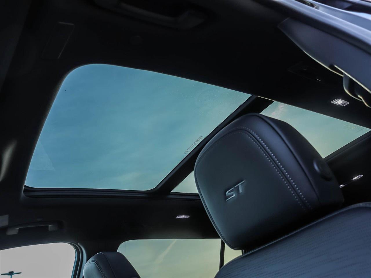 2025 Buick Enclave AWD 4dr Sport Touring Photo