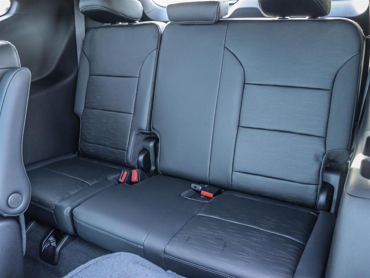 2025 Buick Enclave AWD 4dr Sport Touring Photo