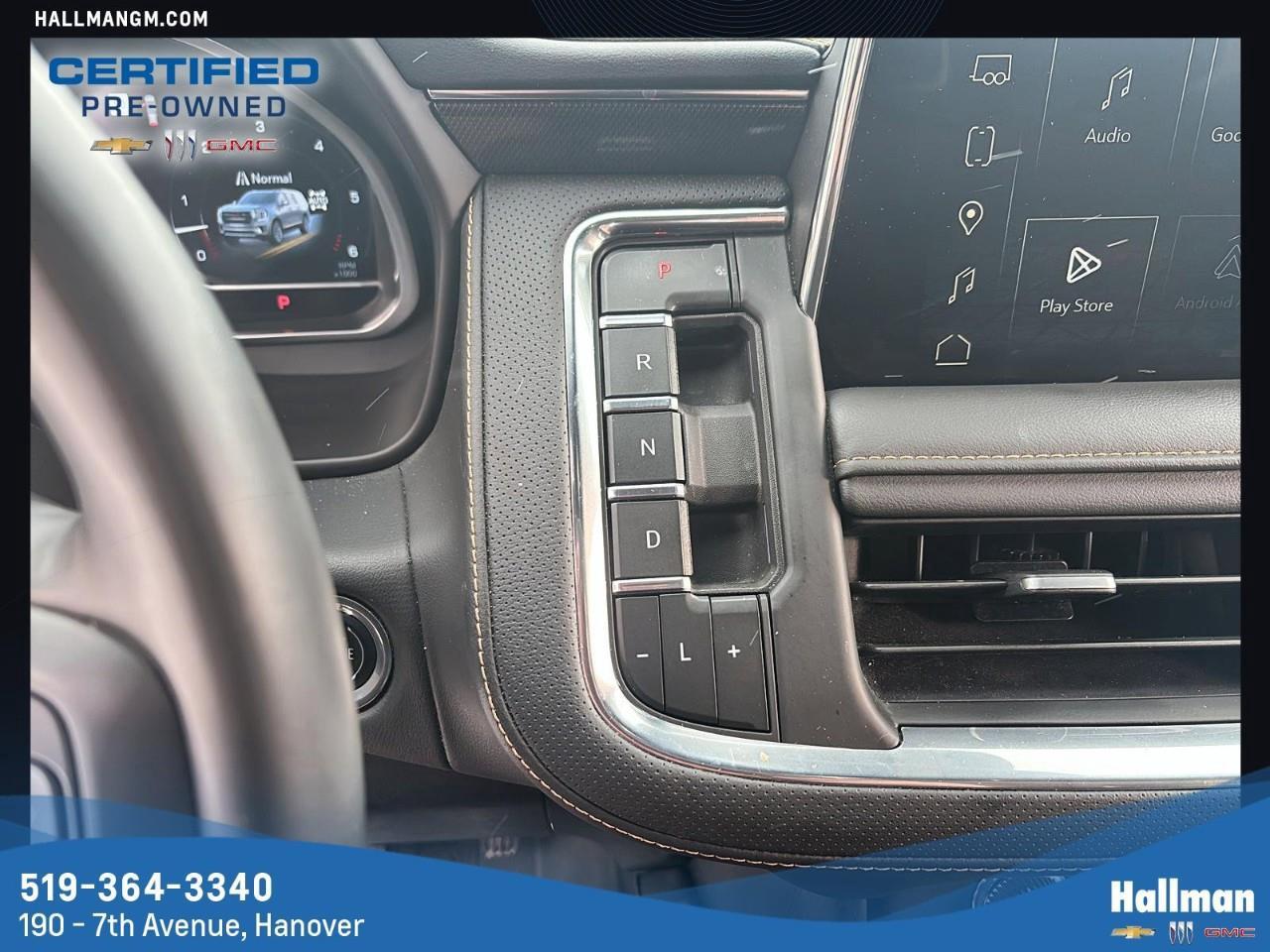 2023 GMC Yukon AT4 4X4 Photo