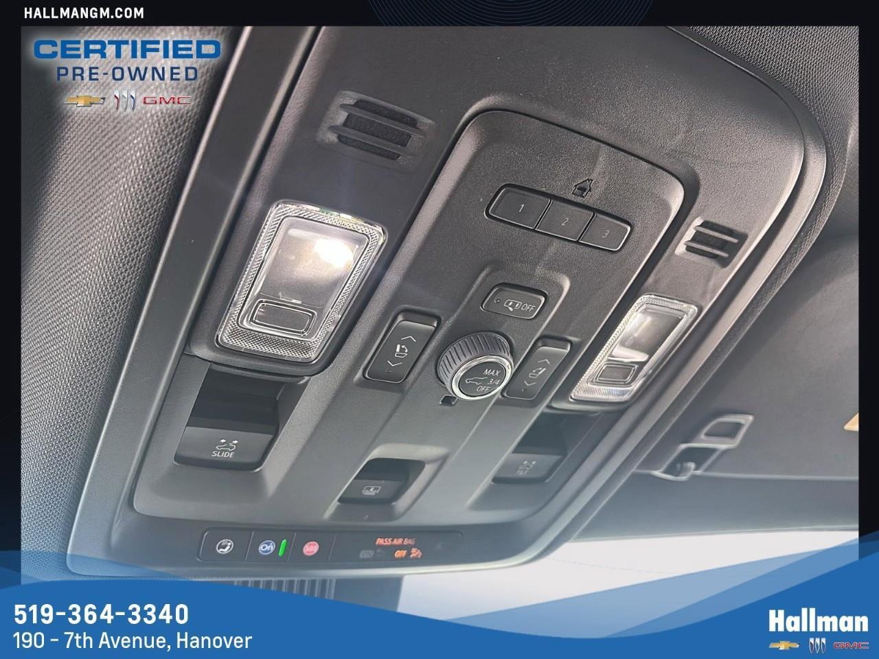 2023 GMC Yukon AT4 4X4 Photo