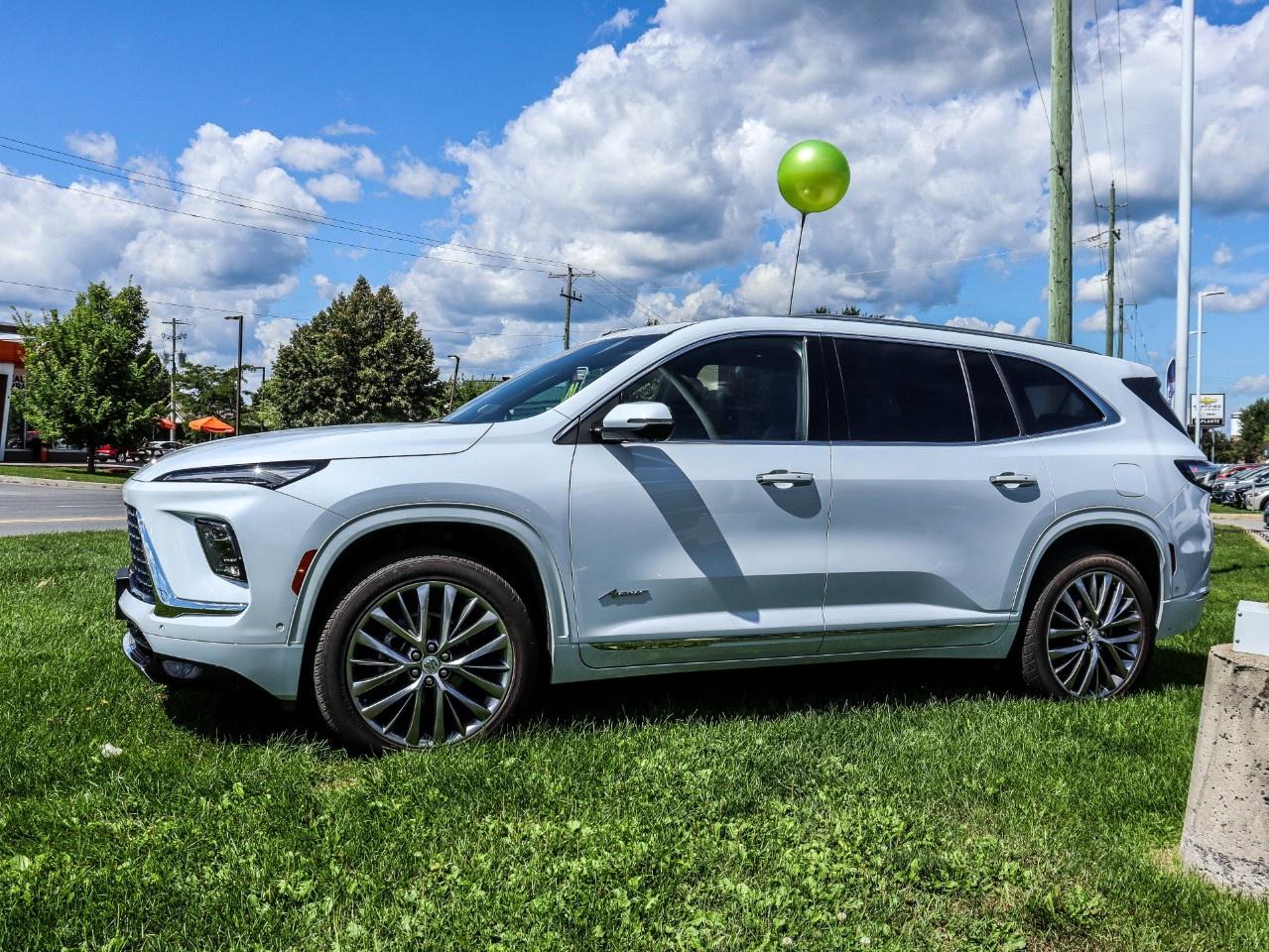 2026 Buick Enclave AWD 4dr Avenir Photo