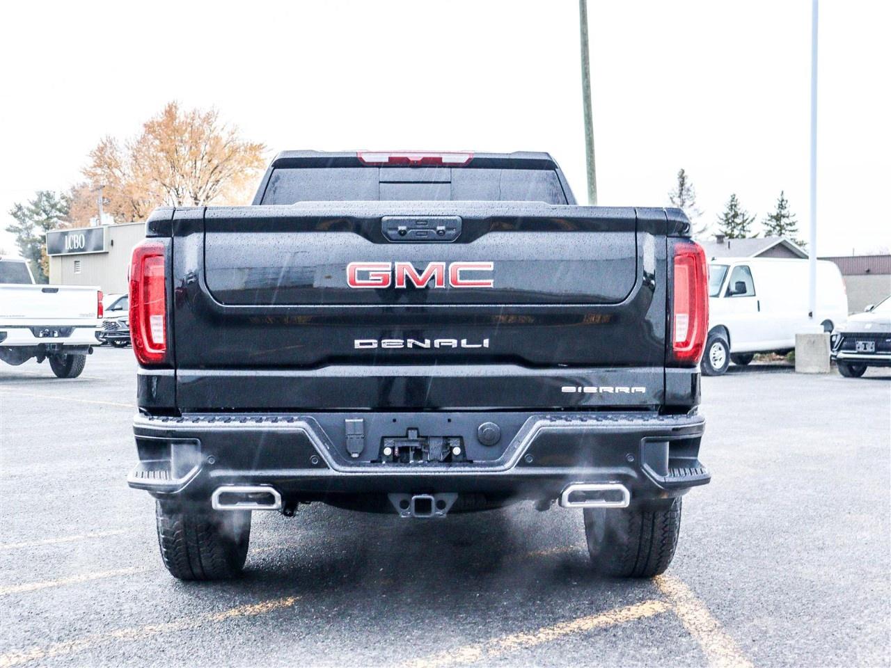2026 GMC Sierra 1500 Crew Cab Standard Box 4-Wheel Drive Denali Photo3