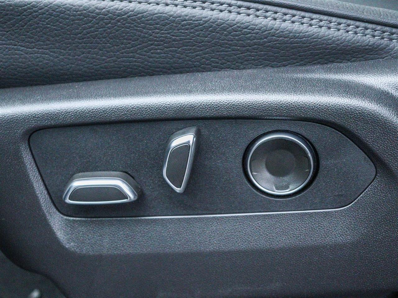 2026 GMC Sierra 1500 Crew Cab Standard Box 4-Wheel Drive Denali Photo