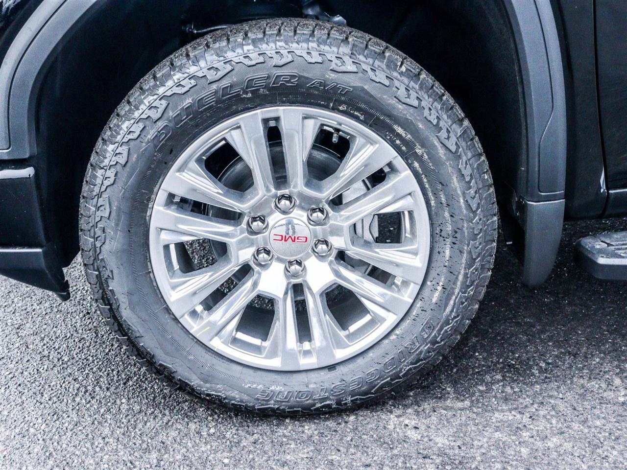 2026 GMC Sierra 1500 Crew Cab Standard Box 4-Wheel Drive Denali Photo