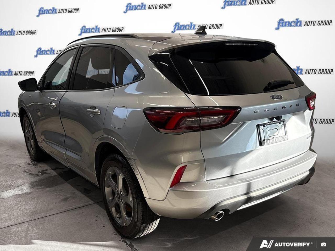 2023 Ford Escape ST-Line 4dr All-Wheel Drive Photo3