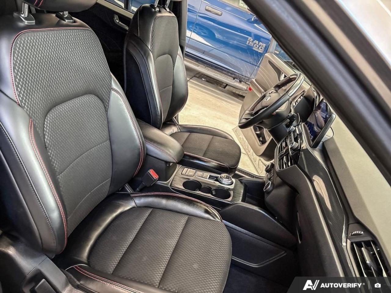 2023 Ford Escape ST-Line 4dr All-Wheel Drive Photo