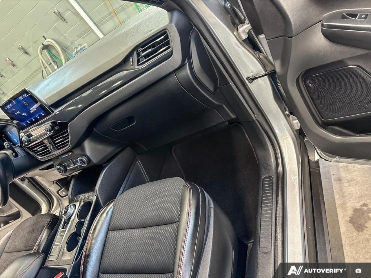 2023 Ford Escape ST-Line 4dr All-Wheel Drive Photo