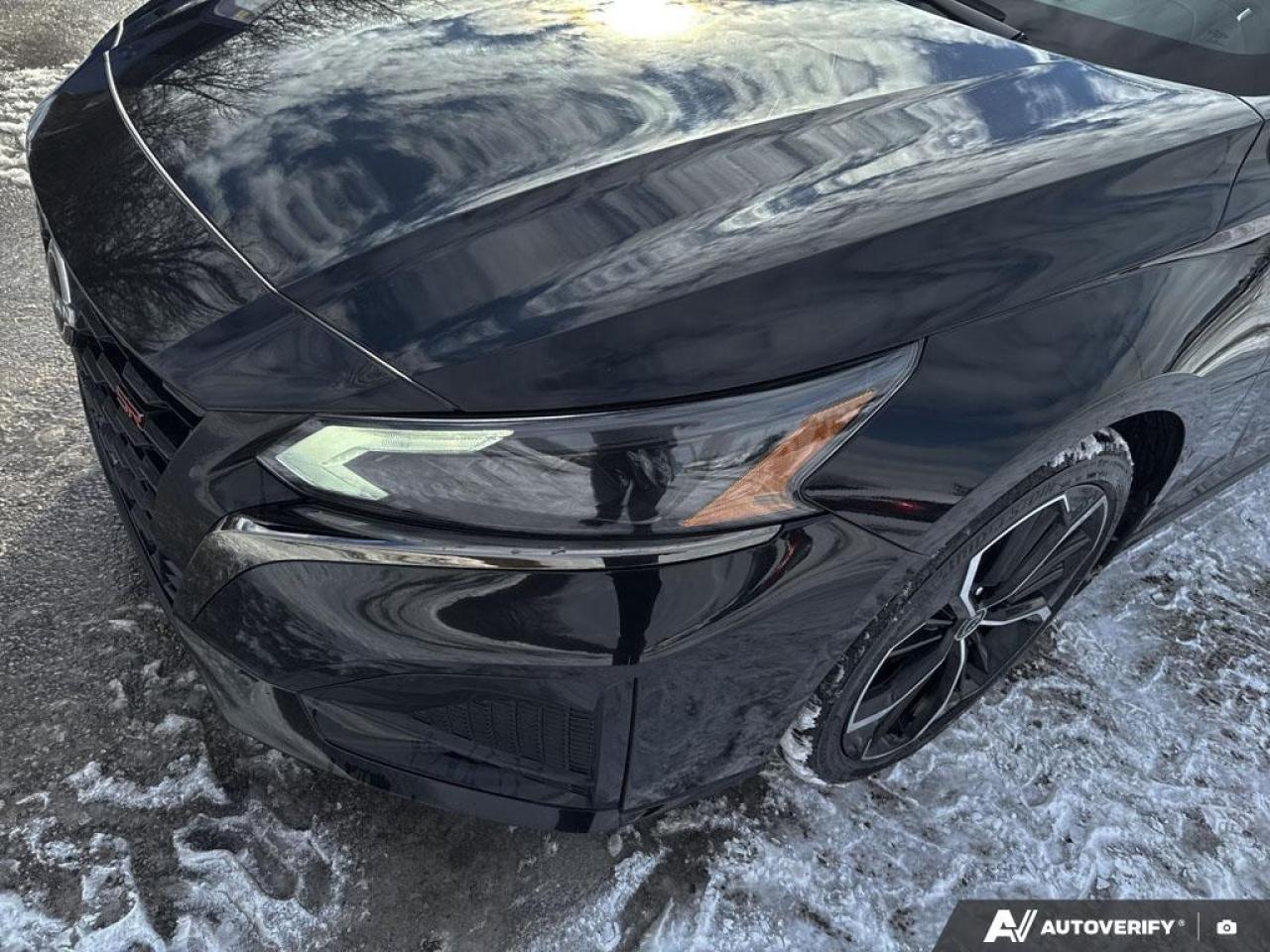 2023 Nissan Altima SR All-Wheel Drive Sedan Photo