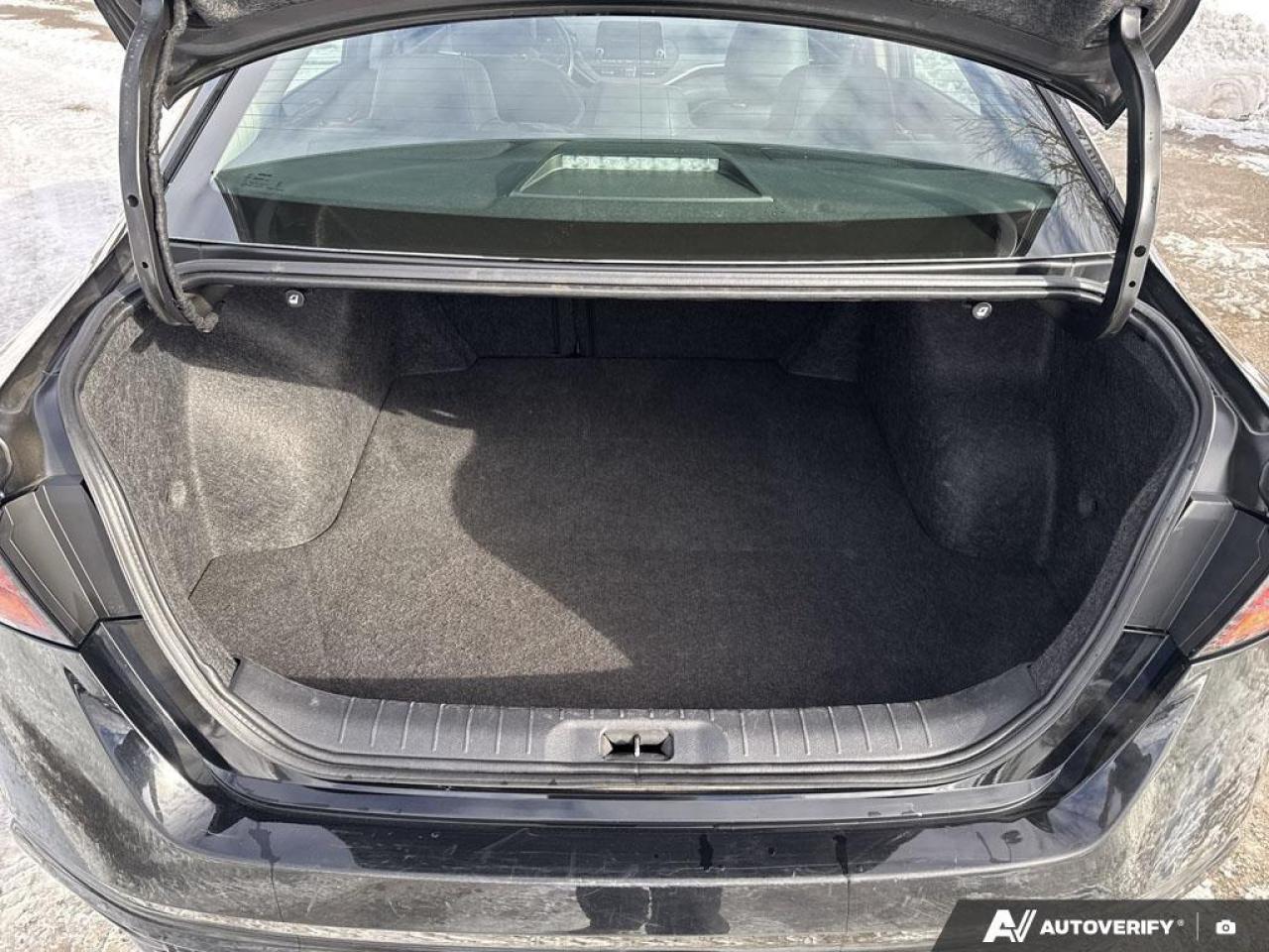 2023 Nissan Altima SR All-Wheel Drive Sedan Photo