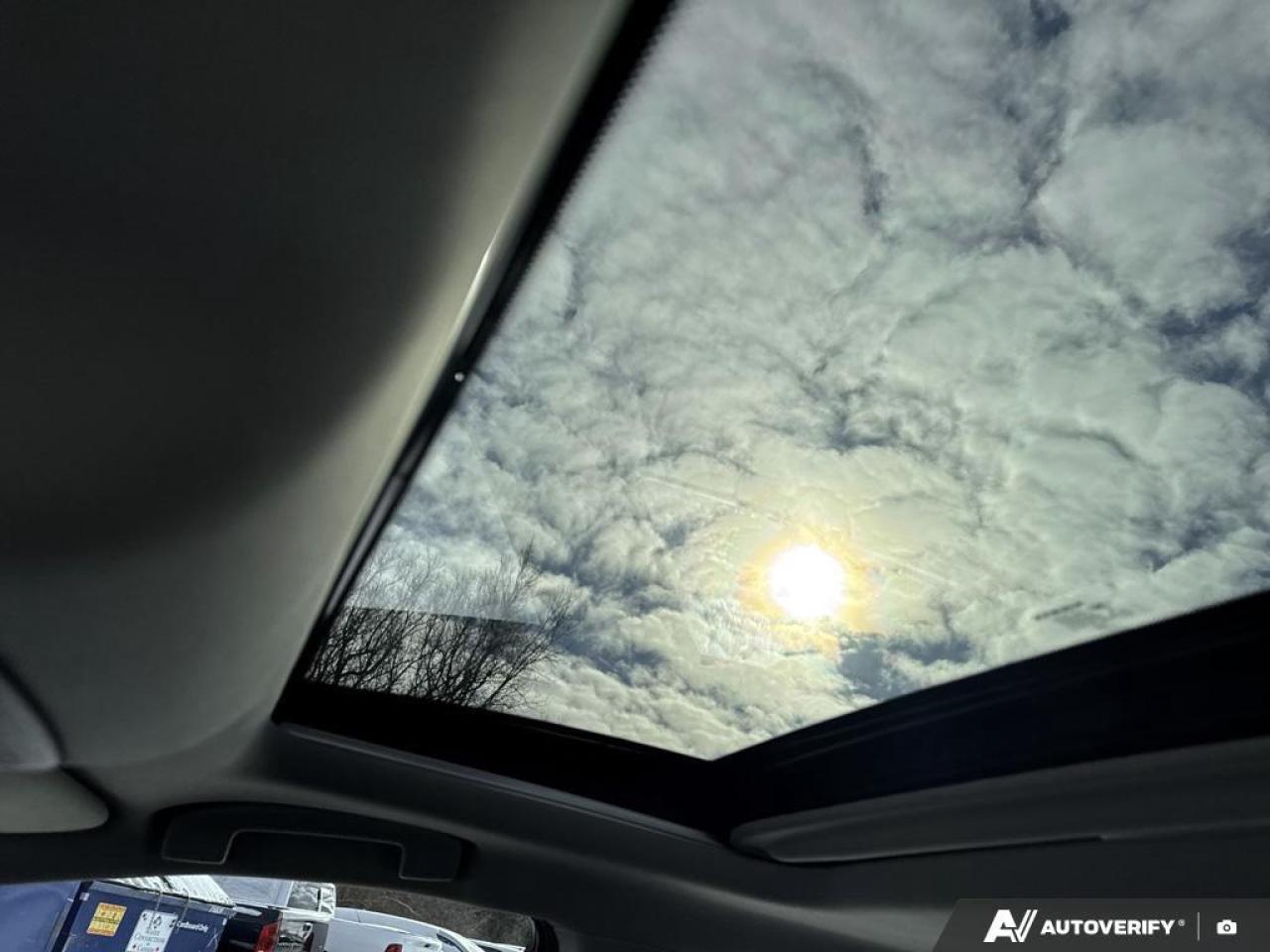 2023 Nissan Altima SR All-Wheel Drive Sedan Photo