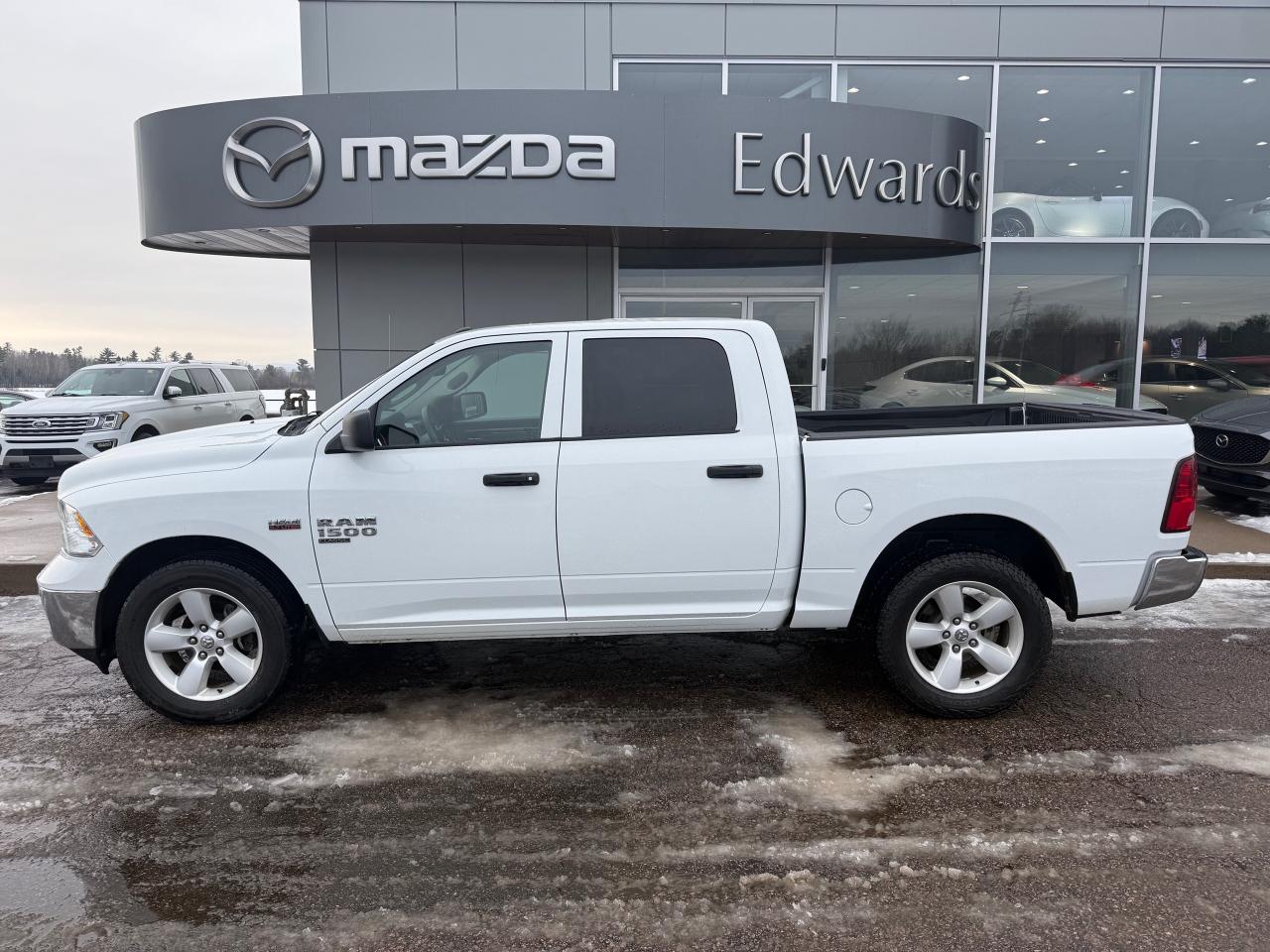 Used 2023 RAM 1500 Classic SLT 4x4 Crew Cab 5.6 ft. box 140 in. WB for sale in Pembroke, ON
