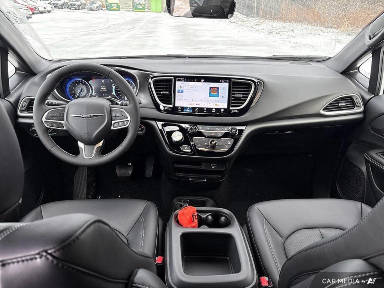 2026 Chrysler Grand Caravan SXT Front-Wheel Drive Passenger Van Photo