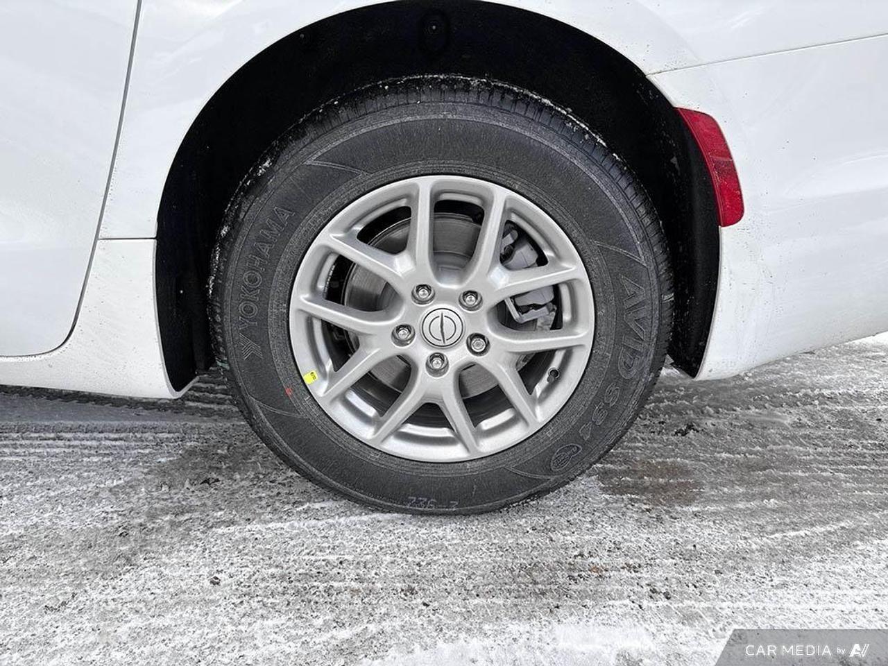 2026 Chrysler Grand Caravan SXT Front-Wheel Drive Passenger Van Photo