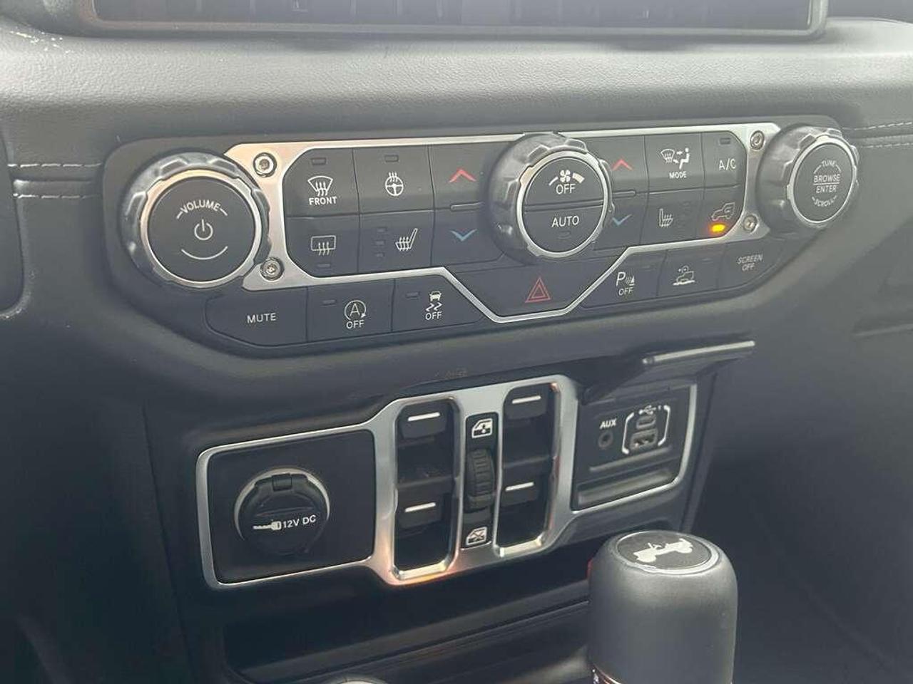 2026 Jeep Wrangler SAHARA 4DR 4X4 Photo