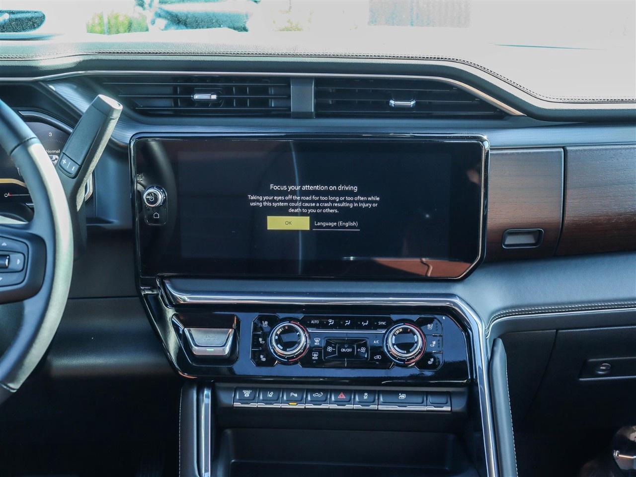 2026 GMC Sierra 3500HD 4WD Crew Cab Long Box Denali Ultimate Photo