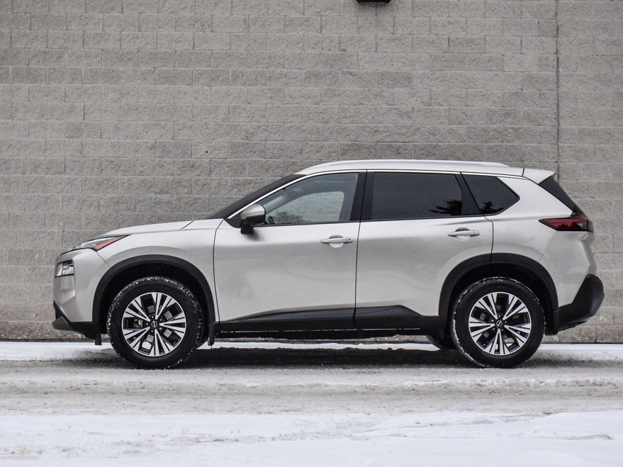 2023 Nissan Rogue SV Moonroof 4dr All-Wheel Drive Sport Utility Photo3