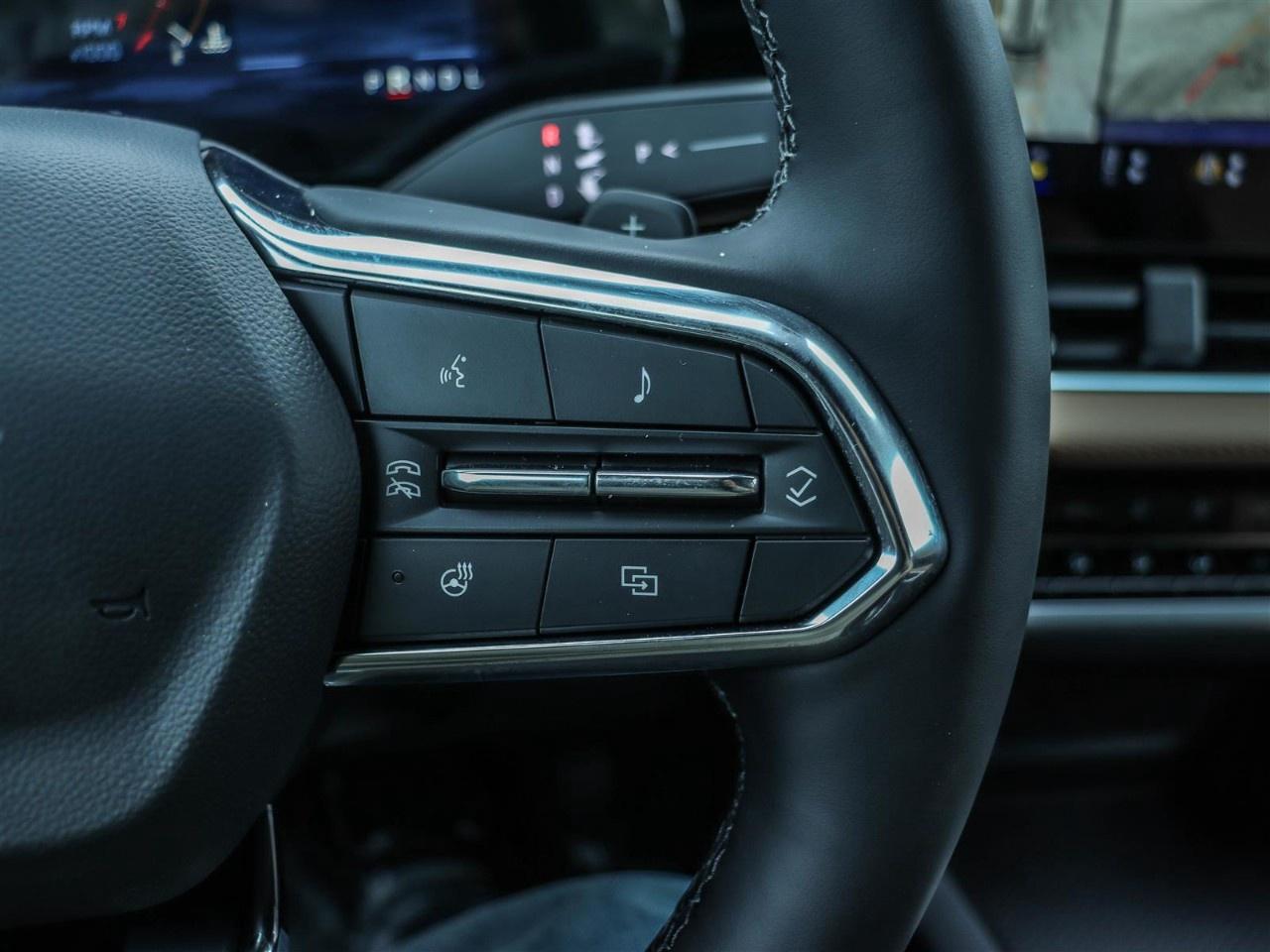 2026 Chevrolet Equinox AWD ACTIV Photo