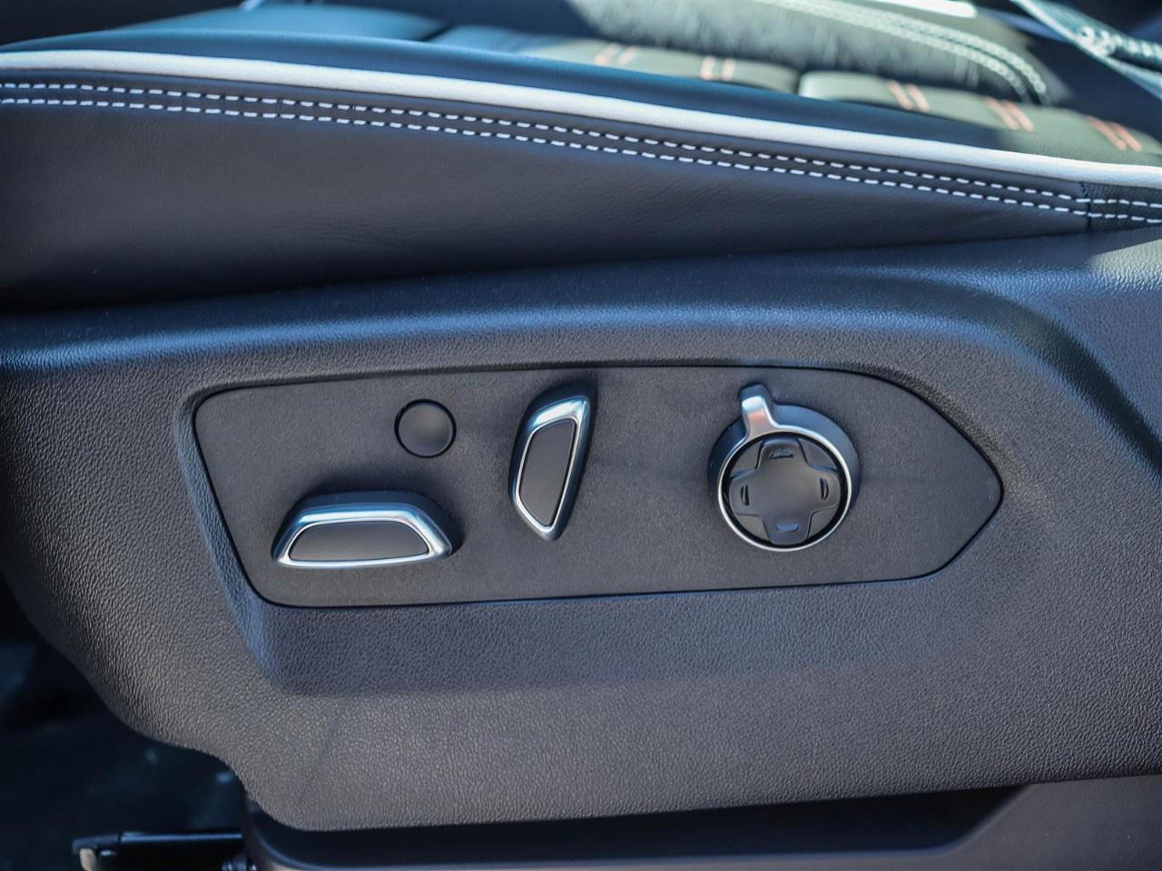 2026 GMC Sierra 1500 Crew Cab Short Box 4-Wheel Drive AT4X Photo